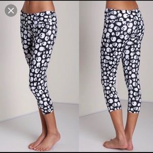 Onzie skull leggings